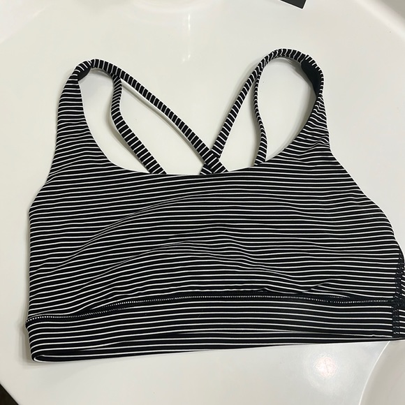 Lululemon Sports Bra - Picture 1 of 2